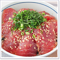 まぐろのしょうゆ糀漬け丼