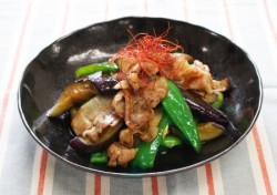 夏野菜と豚肉の甘辛炒め