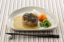 野菜たっぷり和風ハンバーグ（小麦アレルギー対応レシピ）