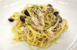 きのこと鶏ささみの塩糀パスタ