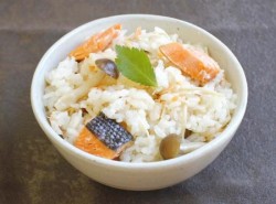 鮭ときのこの炊き込みごはん