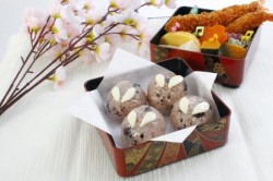 赤飯おこわ　うさぎおにぎり