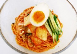 赤からビビン麺