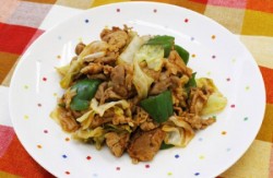 豚肉とキャベツのトマトみそ炒め