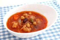 お豆のトマトスープ