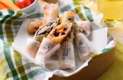 パリッ！もちっ！赤飯春巻き