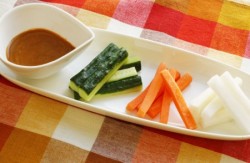 野菜スティックのレモンみそディップ