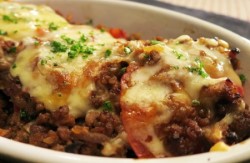 なすとトマトのピリ辛みそグラタン