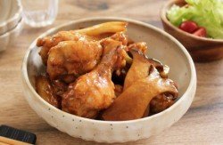 鶏手羽とねぎの照り煮