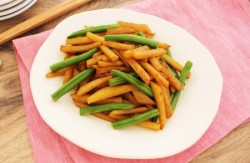 じゃがいもといんげんのカレー炒め