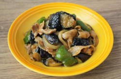 なすと豚肉のみそ炒め