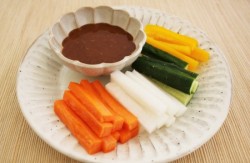 野菜スティックのみそマヨソース