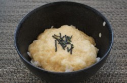 とろろごはん