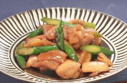 下味冷凍で！鶏肉とアスパラガスのバター炒め