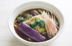 なすとそうめんの赤だし