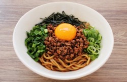 黒からまぜそば